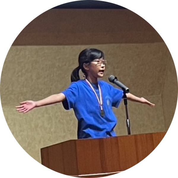 大舞台でスピーチ発表会